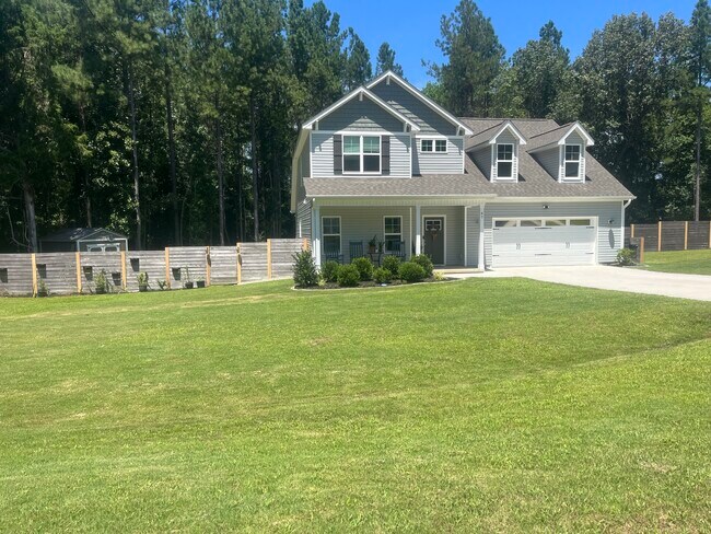 Building Photo - 67 Wolcott Dr