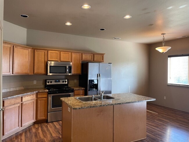 Building Photo - 3156 Cross Canyon Ln