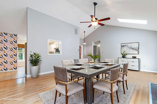 Building Photo - Spacious 4-Bedroom Carrboro Home with Dual...