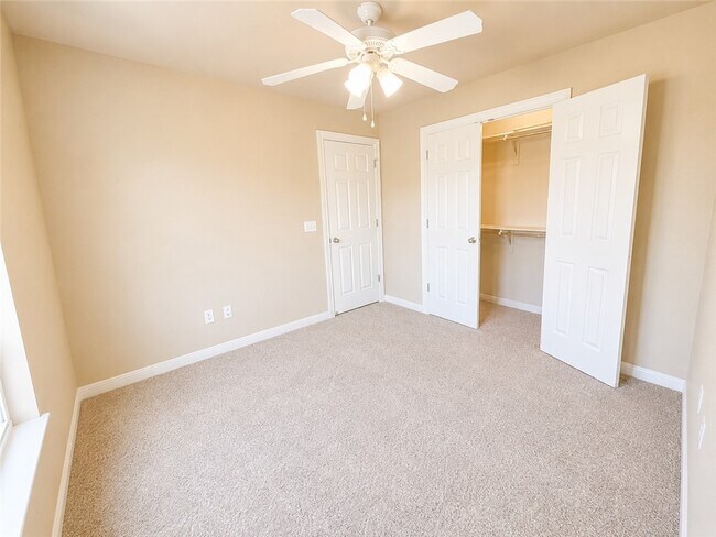 Foto del edificio - 3491 W Clearwood Dr
