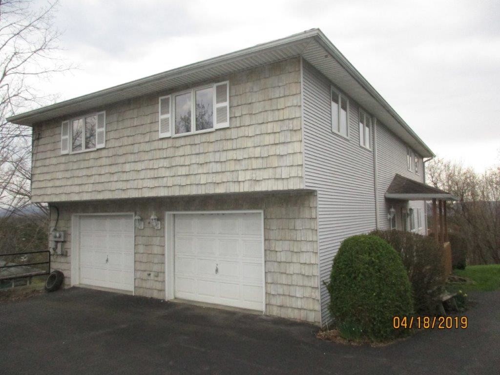 Front of Building - 1005 Hooper Rd