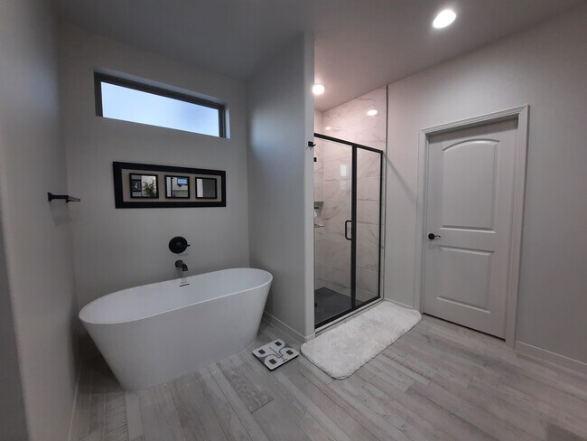 Foto del edificio - 5924 Dalhart Dr