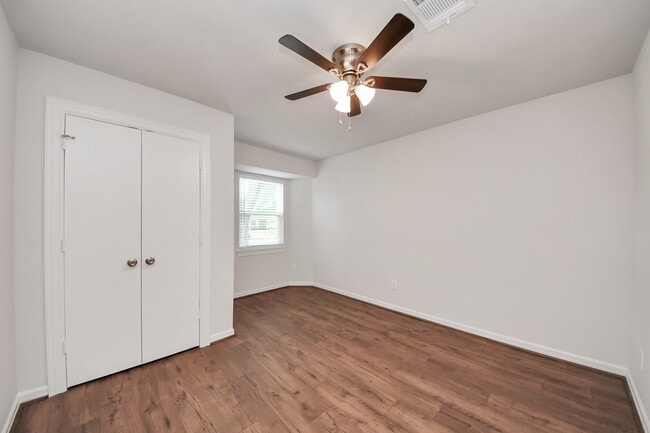 Foto del edificio - 6034 Vickijohn Dr