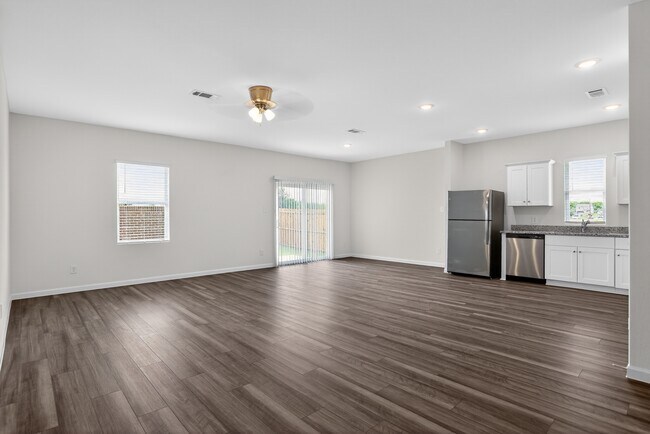 Building Photo - 4725 Harlequin Dr