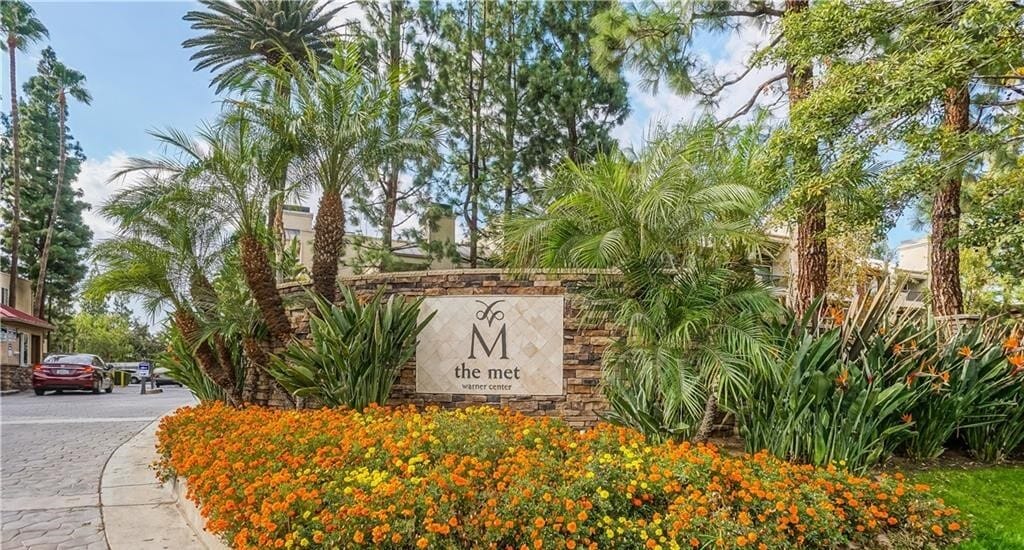 Foto principal - 5500 Owensmouth Ave