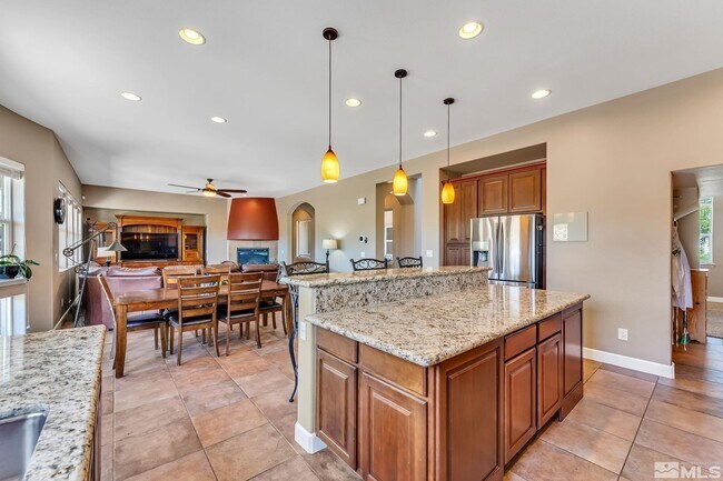 Foto del edificio - 6335 Coyote Point Ct