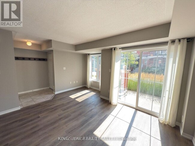 Photo du bâtiment - 2472 Post Rd