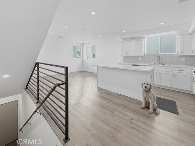 Building Photo - 10918 1/2 Hesby St