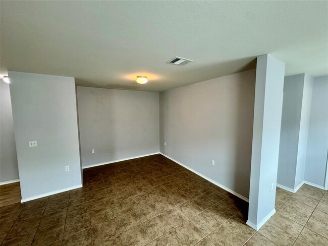 Foto del edificio - 5816 Knoll Pines Pass