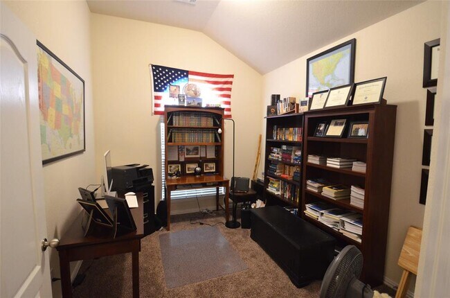 Building Photo - 12722 Pirate Bend Dr