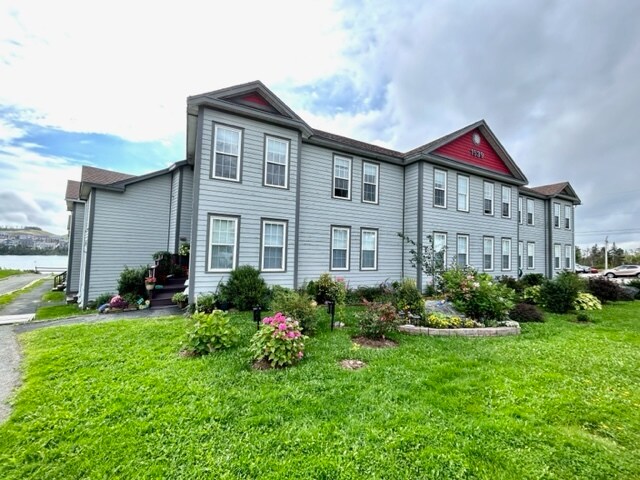 Photo principale - 1539 Topsail Rd