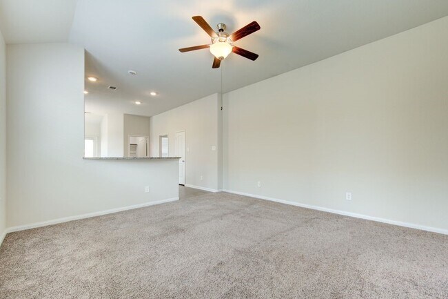Foto del edificio - 14469 Sugar Pines Dr