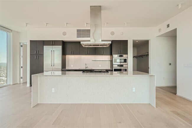 Foto del edificio - 301 West Ave