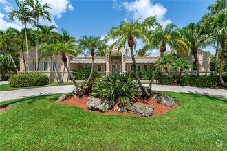 Building Photo - 17494 SW 83rd Ct