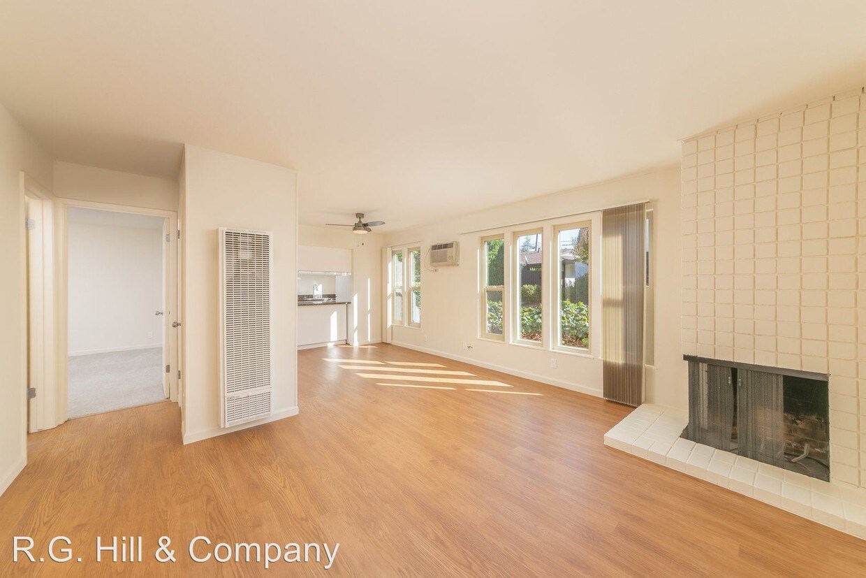Primary Photo - 2045-2047 Vanderslice Ave