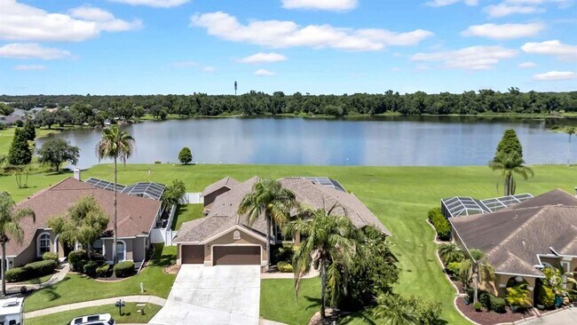 Foto del edificio - 5516 Winding Brook Ln