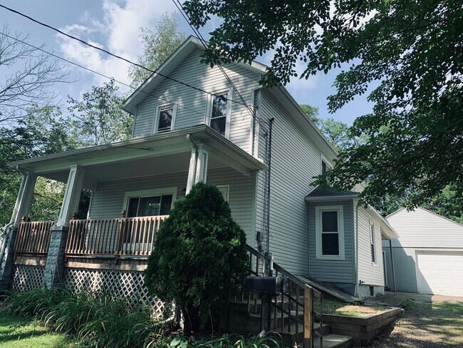Foto del edificio - 161 Oakwood St