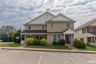 Building Photo - 1331 S Stella Dr