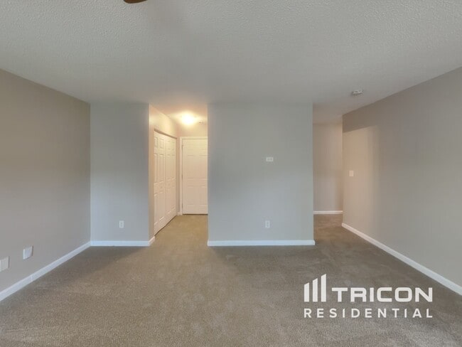 Building Photo - 1115 St Phillips Ct