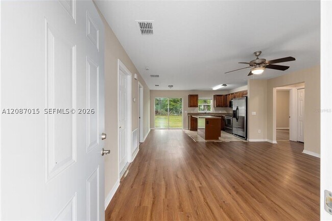 Foto del edificio - 6975 SE 124th St