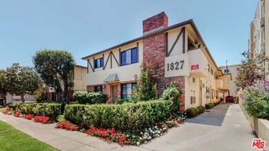 Building Photo - 1827 Manning Ave