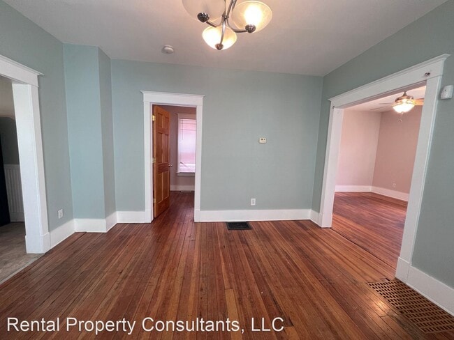 Building Photo - 3 br, 1.5 bath House - 1051 Wealthy Street SE