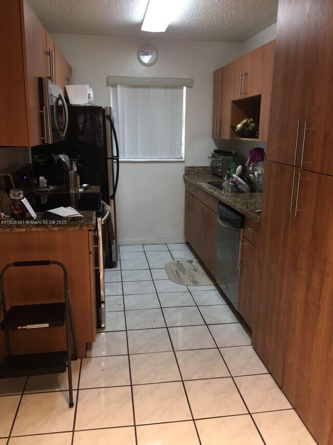 Foto del edificio - 10350 SW 220th St
