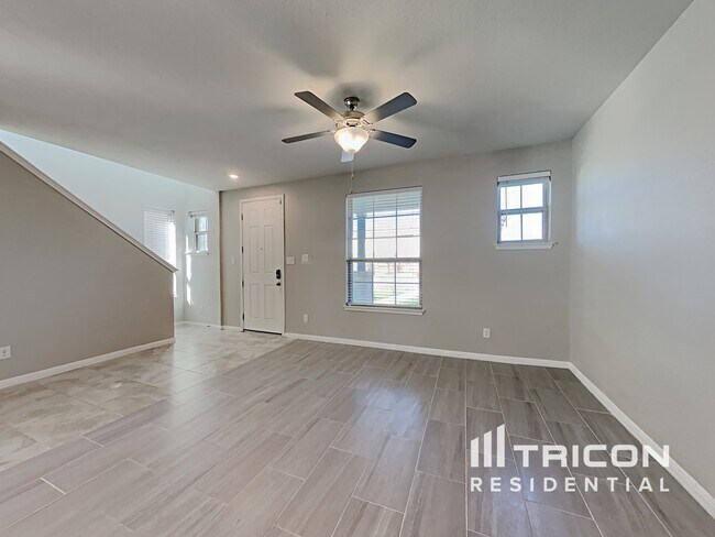 Building Photo - 5911 Pleasanton Pkwy