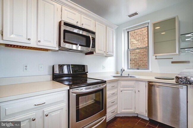 Foto del edificio - 2129 Florida Ave NW