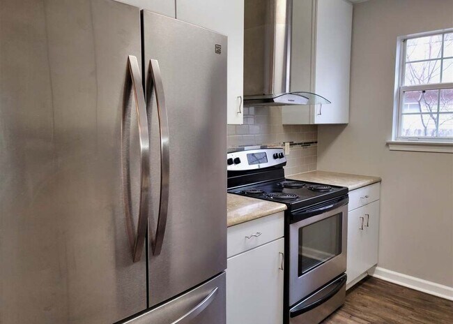 Foto del edificio - 4464 Westover Dr