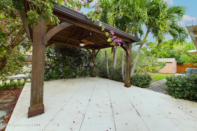 Building Photo - 1202 Yacht Club Blvd