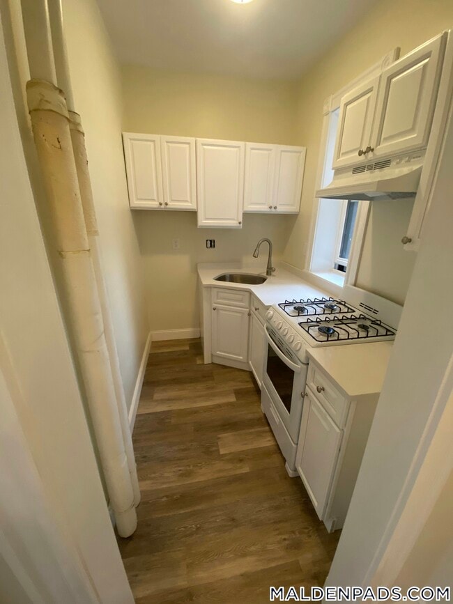 Building Photo - 17-19-19 Washington St S