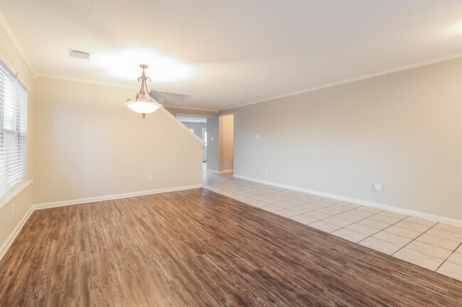 Building Photo - 414 Remington Green Ct