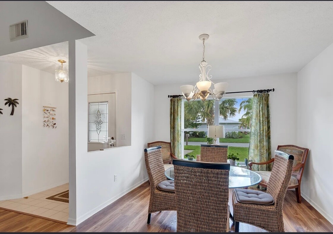 Foto del edificio - 14406 Aguila Ave