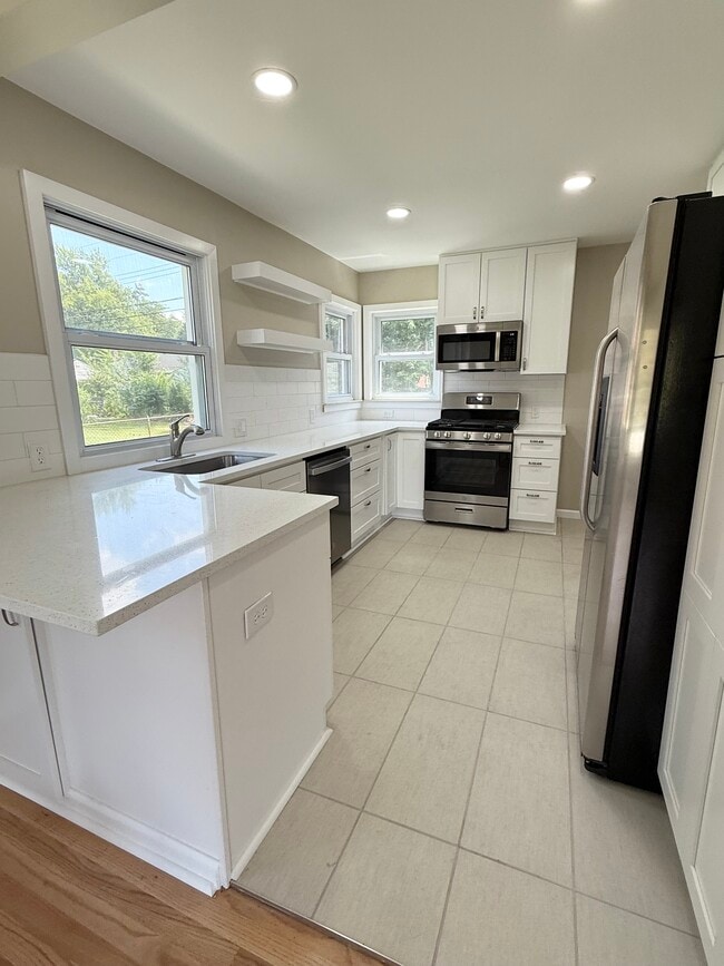 Building Photo - 30389 Hathaway