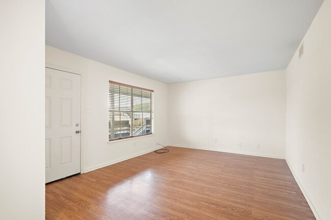 Building Photo - 2828 61st St