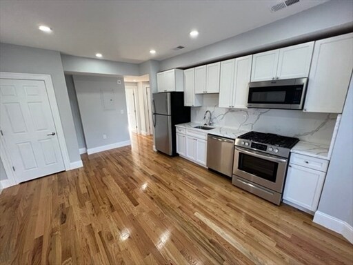 Foto del edificio - 372 Beacon St