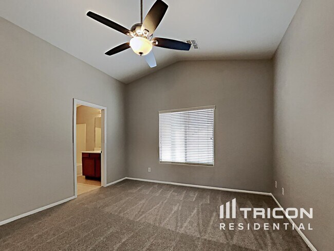 Building Photo - 39964 W Sanders Way Maricopa AZ