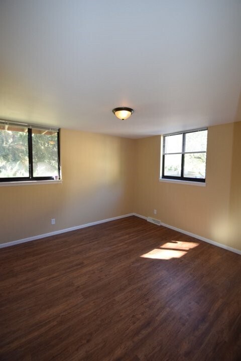 Foto del edificio - 5718 Balsam Rd