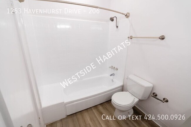 Foto del edificio - 1253 Havenhurst Dr