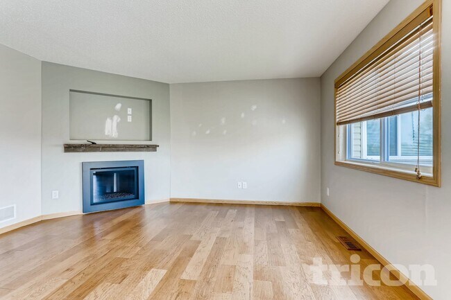 Foto del edificio - 10331 Kittredge Pkwy
