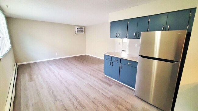Foto del edificio - 74 Northwood Dr