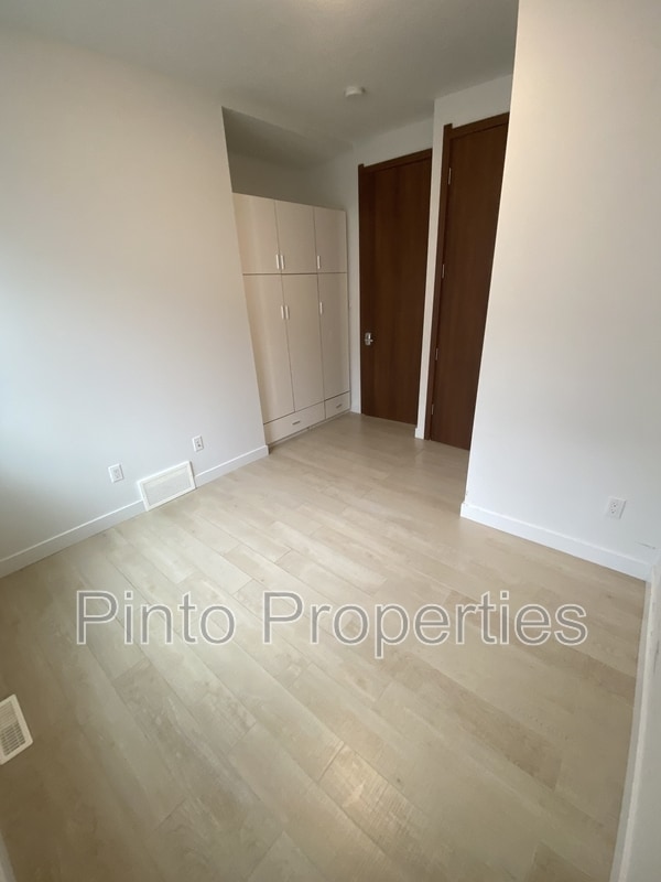 Building Photo - 10749-10786 86 Ave NW