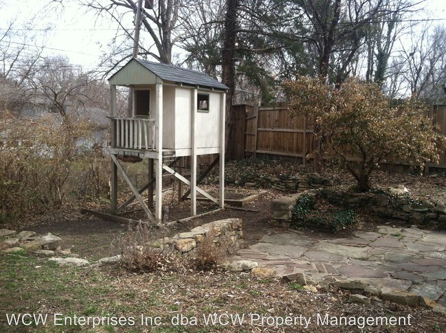 Foto del edificio - 2706 SW Burnett Rd