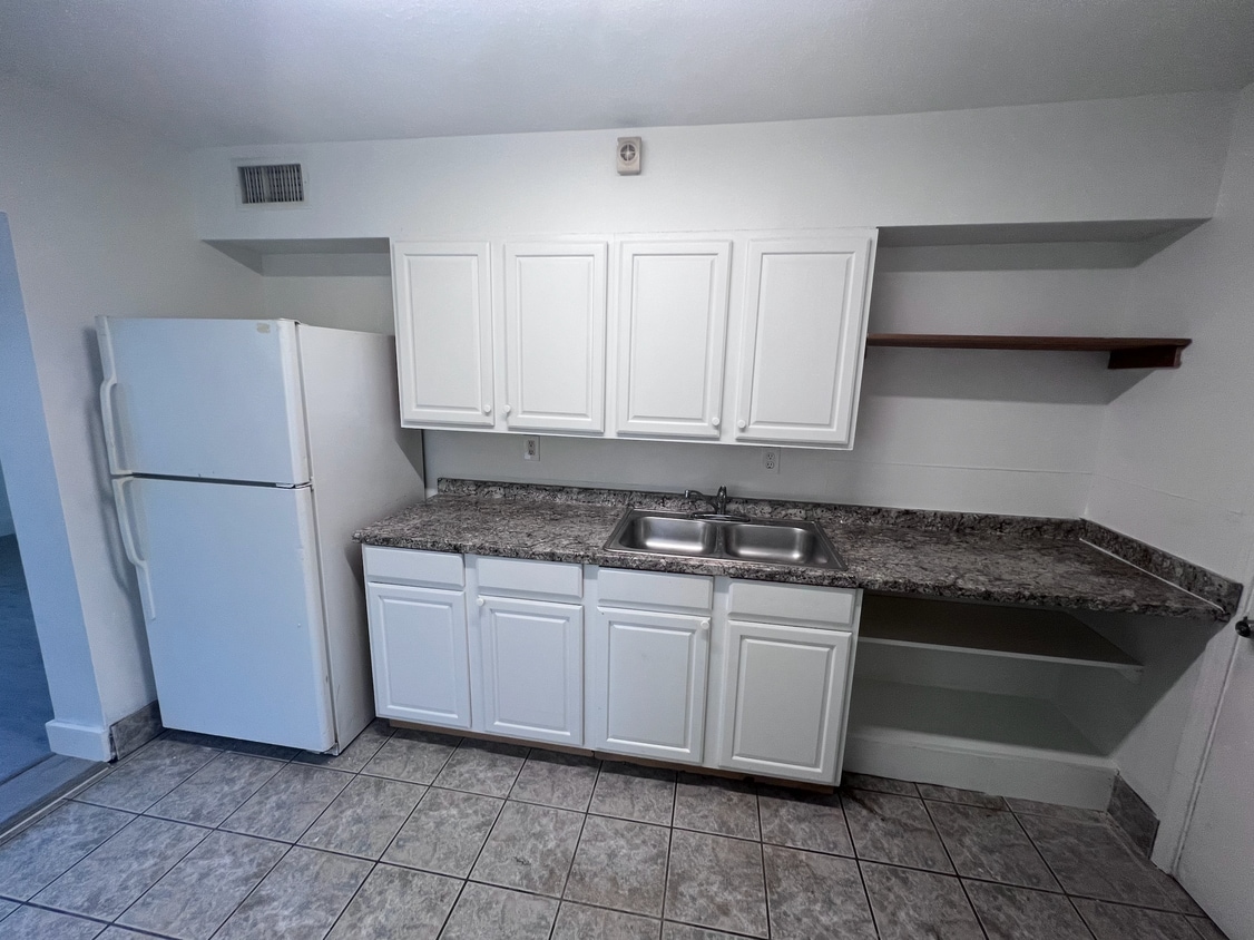 Foto principal - 4022 Emerson St
