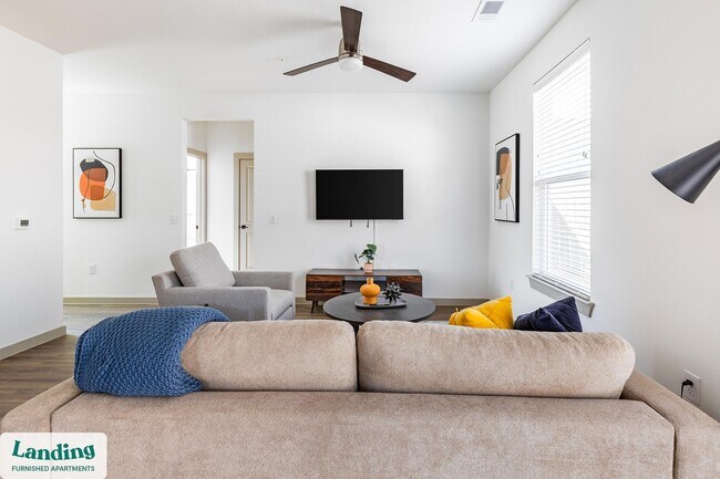 Foto del edificio - 1000 Henderson St