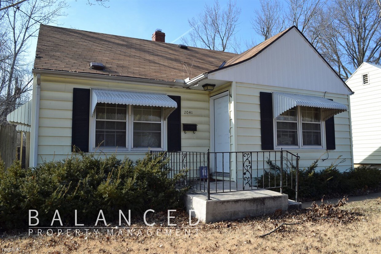 Primary Photo - 2 br, 1 bath House - 2041 SW High Ave