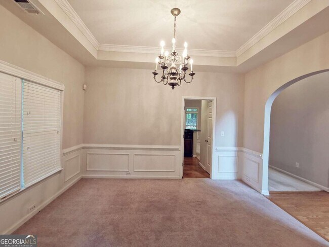 Foto del edificio - 715 Morning Creek Ln