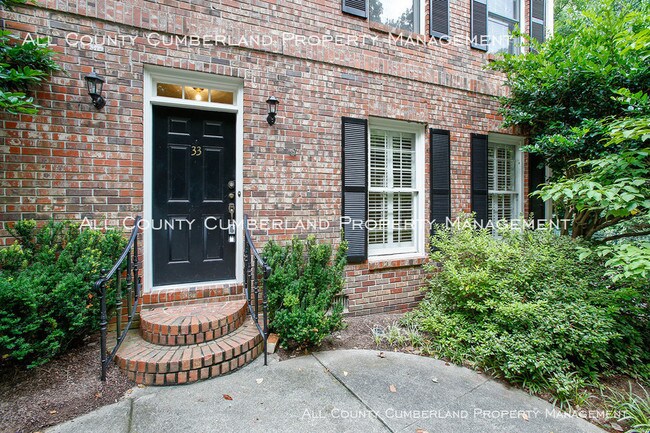 Building Photo - IMMACULATE END UNIT DRUID HILLS TOWNHOME!!!