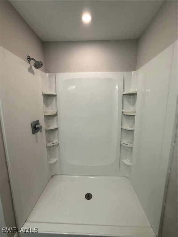 Foto del edificio - 605 NW 25th St